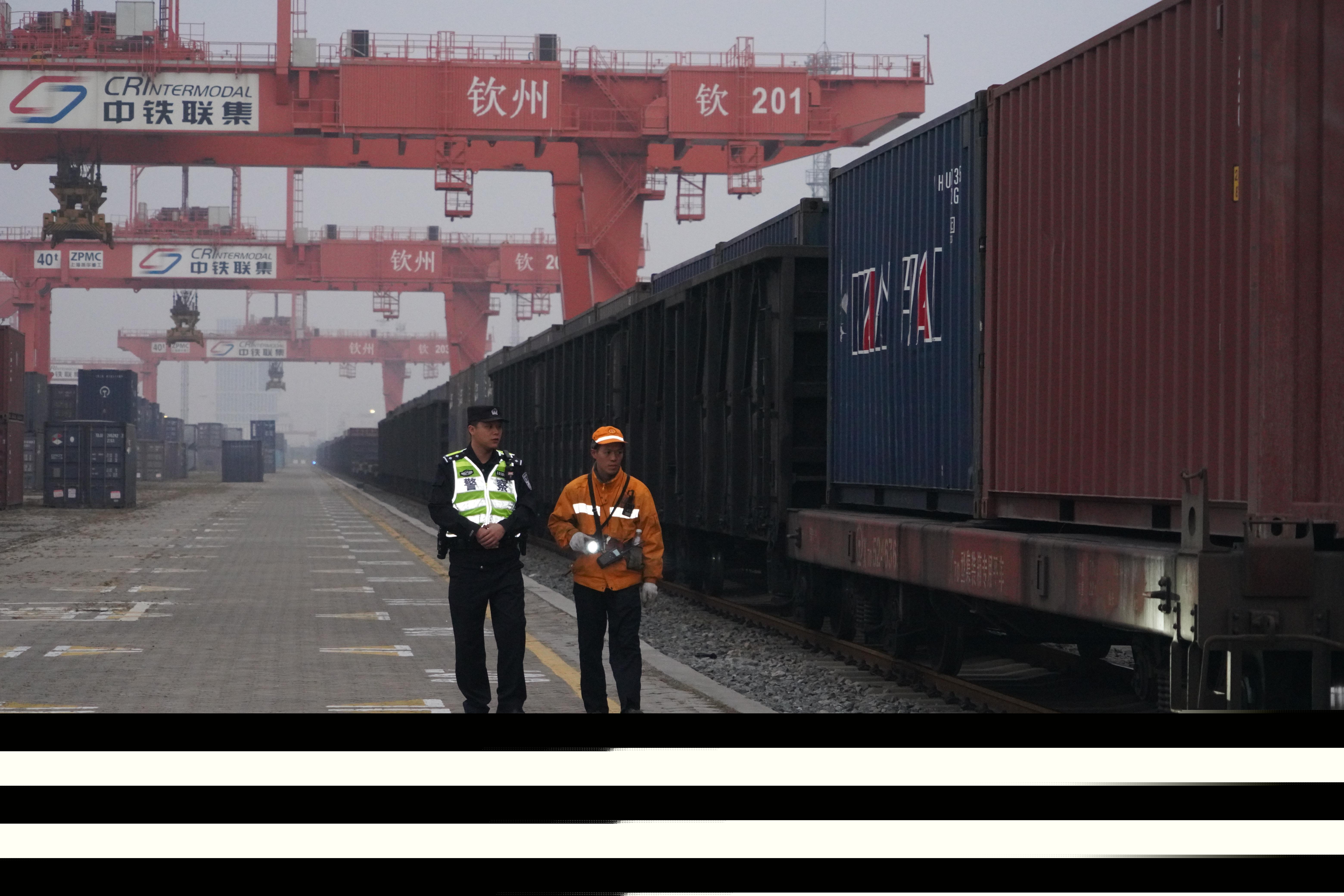 李浩偉：從“海軍藍(lán)”到“警察藍(lán)” 初心不改護(hù)通途