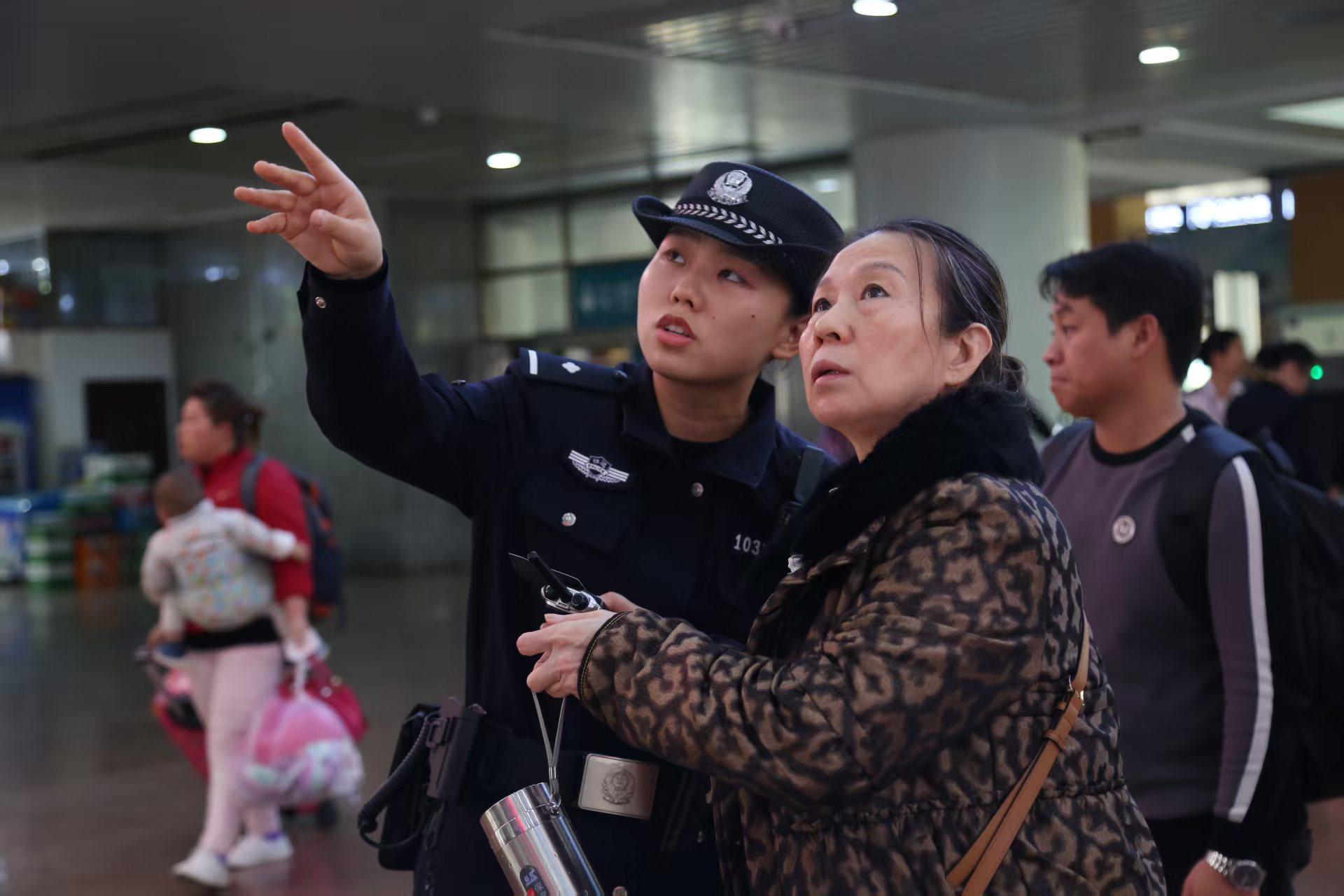 北海站派出所：“候鳥”警務(wù)提質(zhì)增效 精準(zhǔn)護(hù)航“南飛”旅客